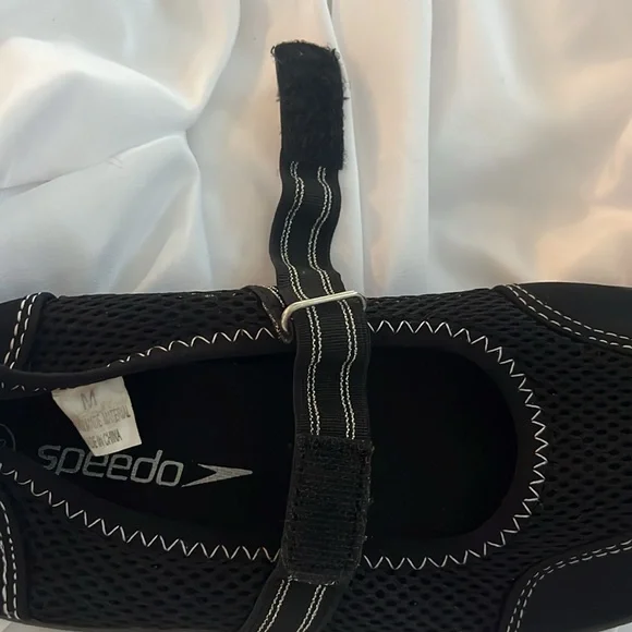 Speedo Water Shoes - Picture 3 of 5